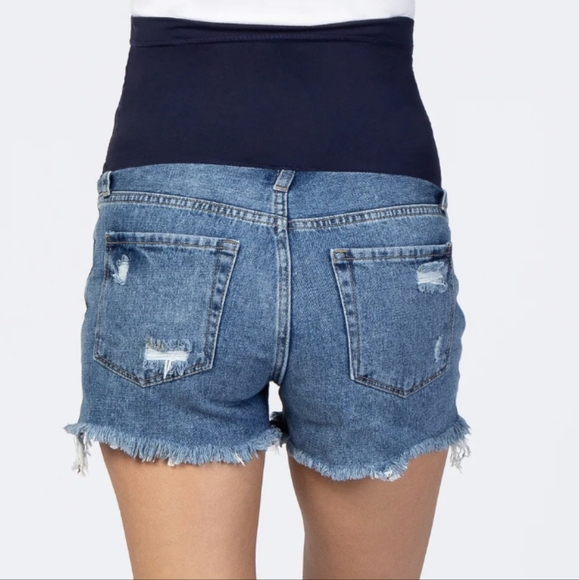 PINKBLUSH Distressed Maternity Denim Shorts ~ NWOT - Picture 3 of 13